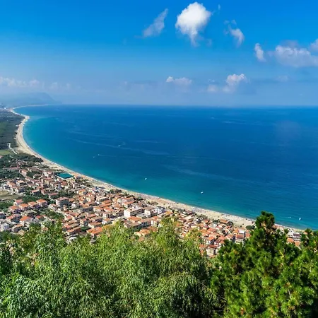 With Pool By The Sea In Nicotera