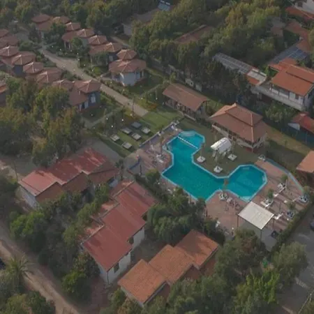 With Pool By The Sea In * Nicotera